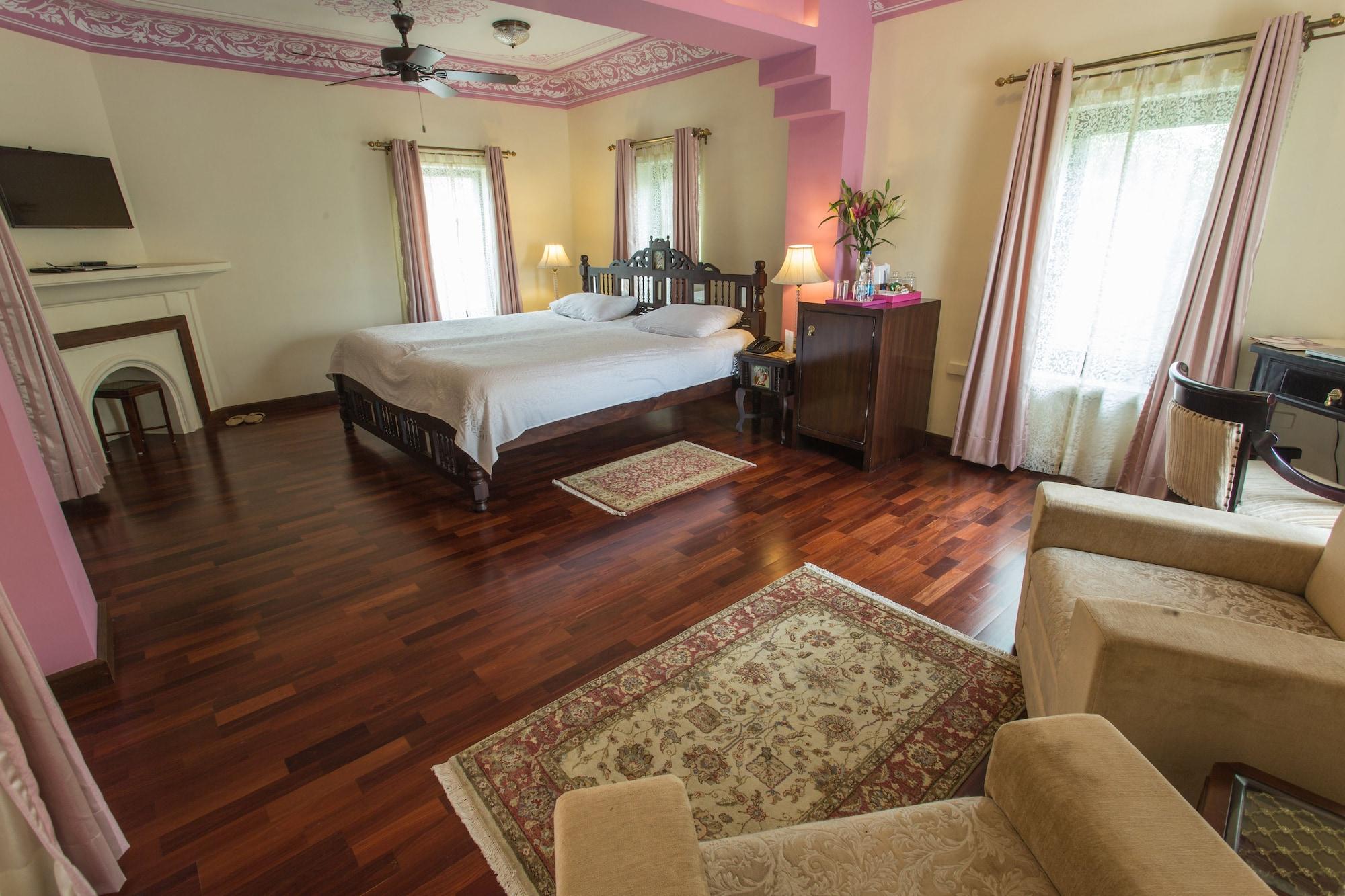 Royal Heritage Haveli Hotel