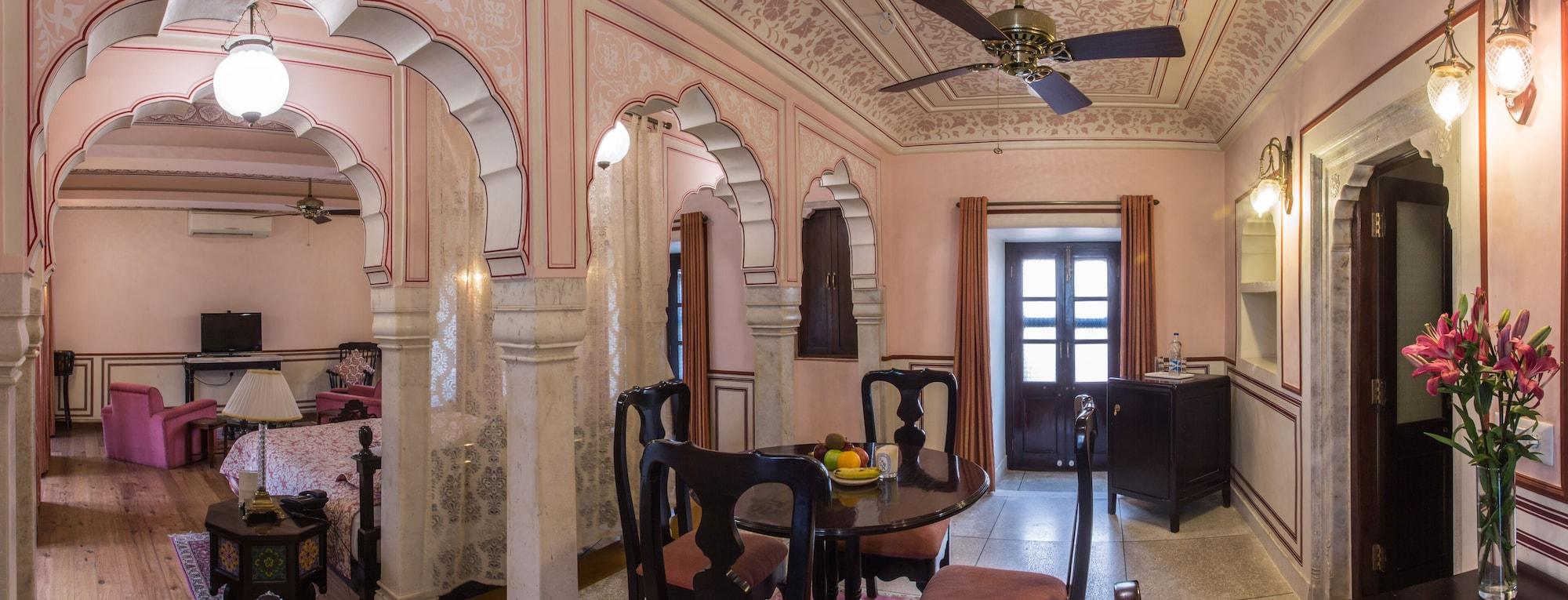 Royal Heritage Haveli होटल